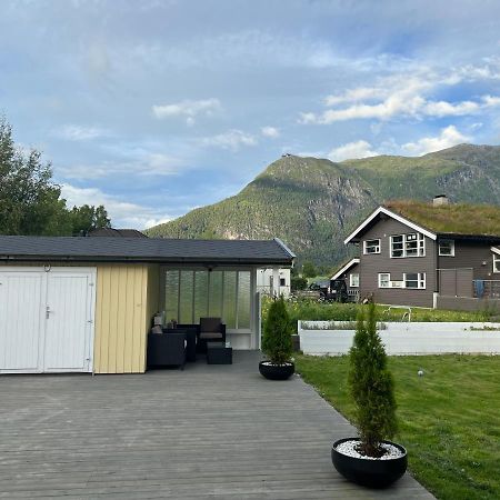 Apartment In Veblungsnes Exterior photo