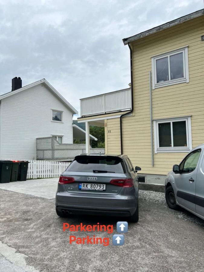 Apartment In Veblungsnes Exterior photo