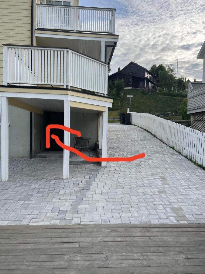 Apartment In Veblungsnes Exterior photo